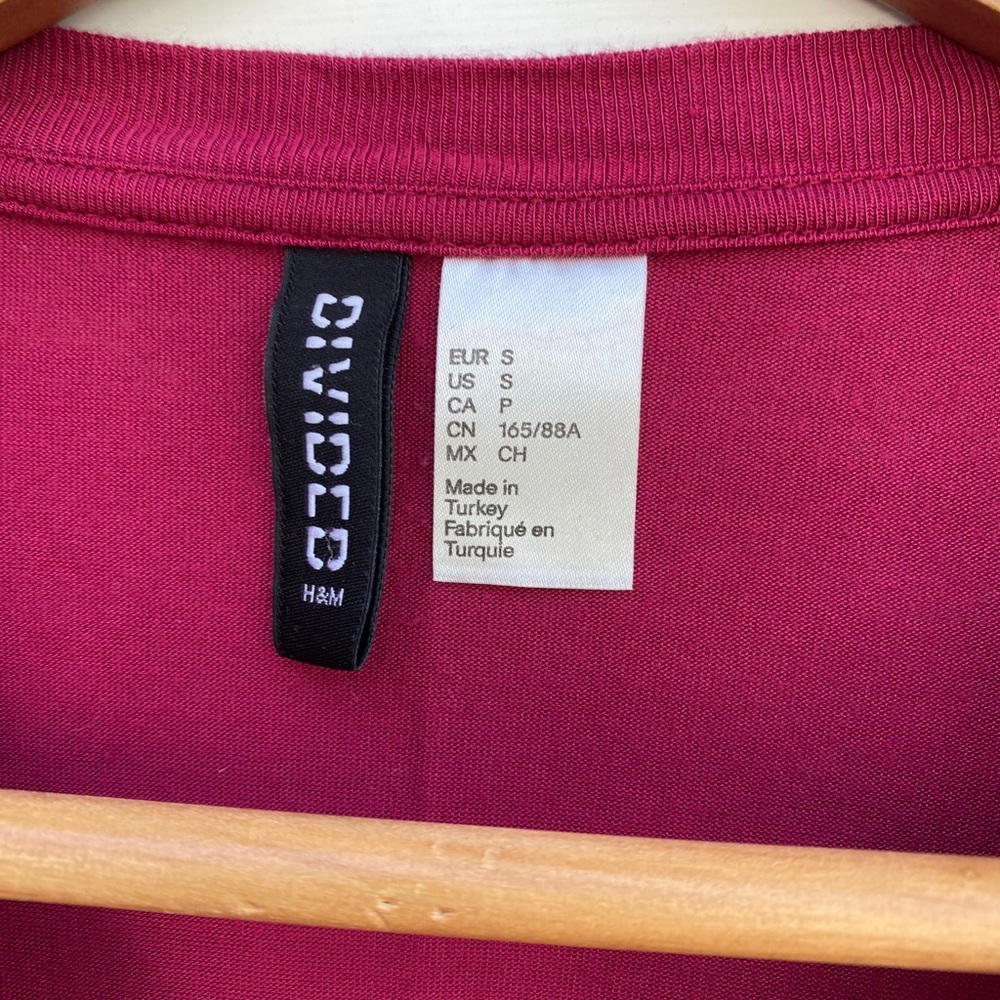 H&M divided not your baby burgundy tee shirt small - Picture 4 of 6